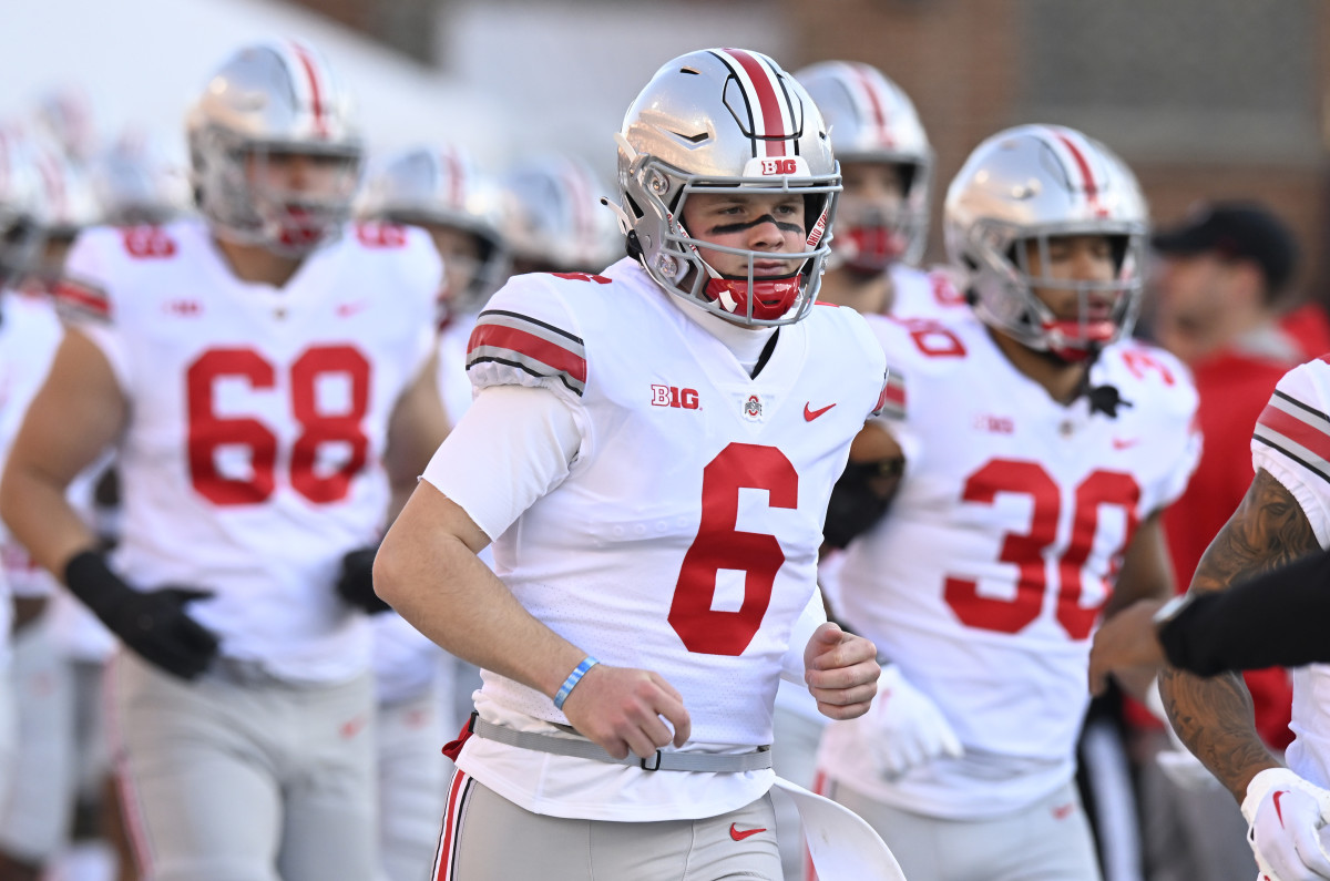 Ohio State Projected To Have Country S No 1 Quarterback Competition