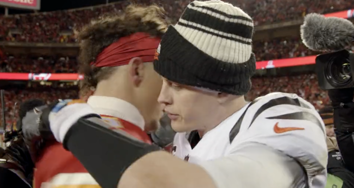 Look Joe Burrow Had Word Postgame Message For Patrick Mahomes The Spun