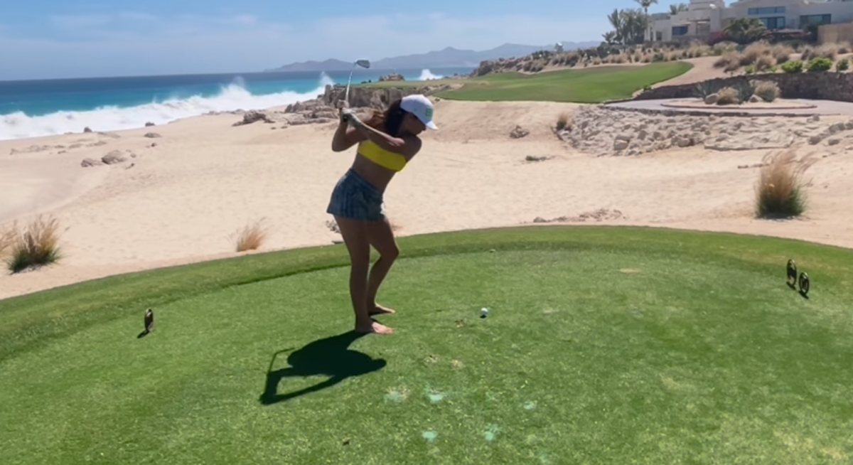 Look Video Of Danica Patrick Playing Golf In Bikini Is Going Viral