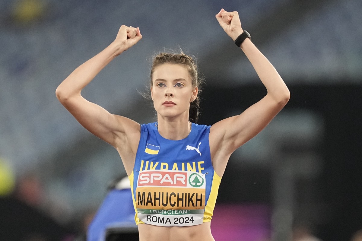 Video Yaroslava Mahuchikh Breaks World High Jump Record The Spun