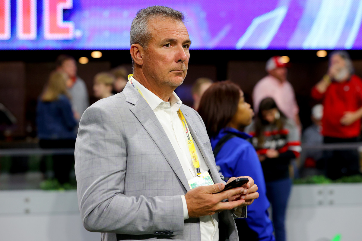 Urban Meyer Doesn T Hold Back Thoughts On Michigan S Offense The Spun