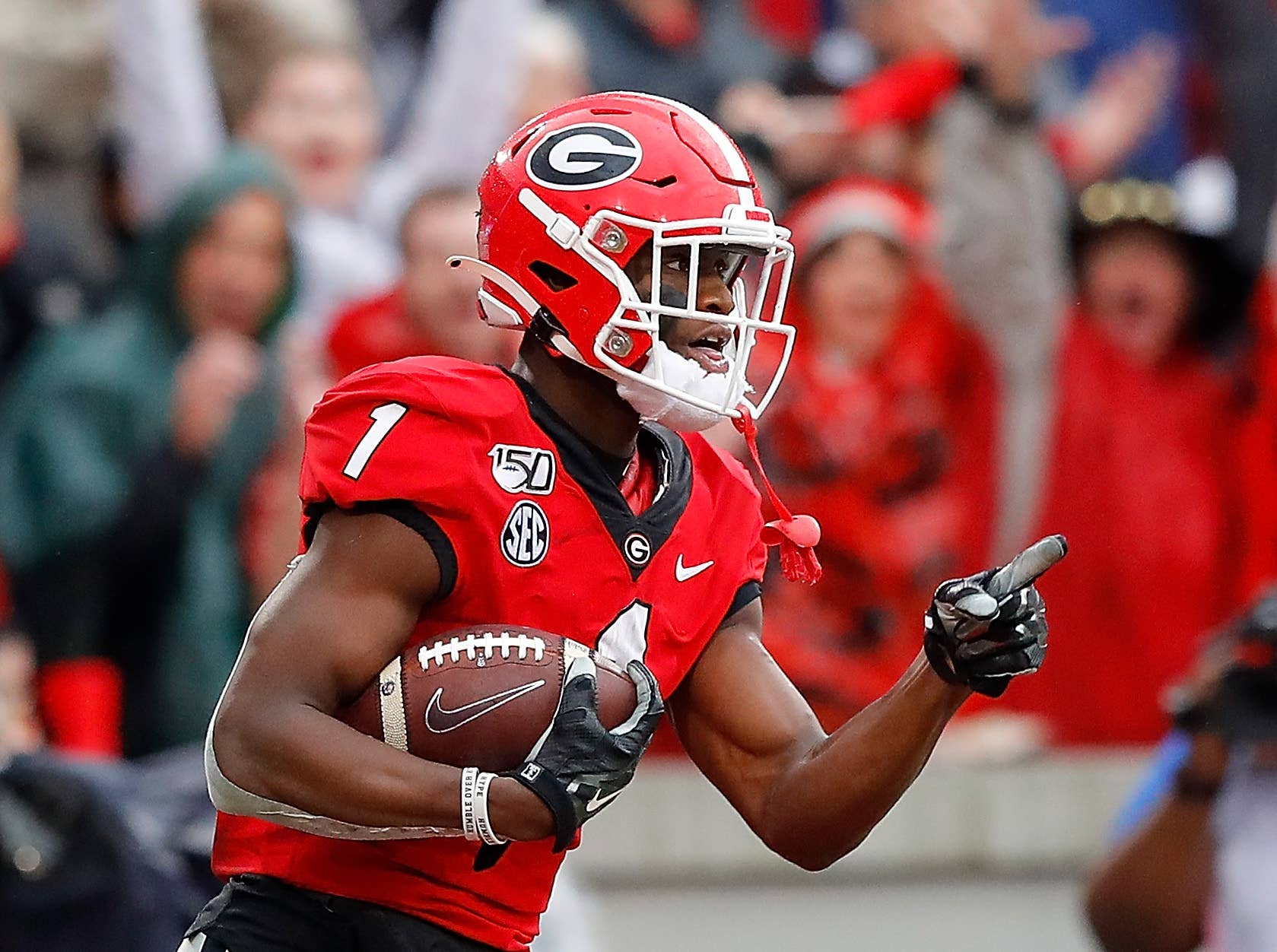 Georgia WR George Pickens Ejected vs. G-Tech, Status vs. LSU Up In Air ...