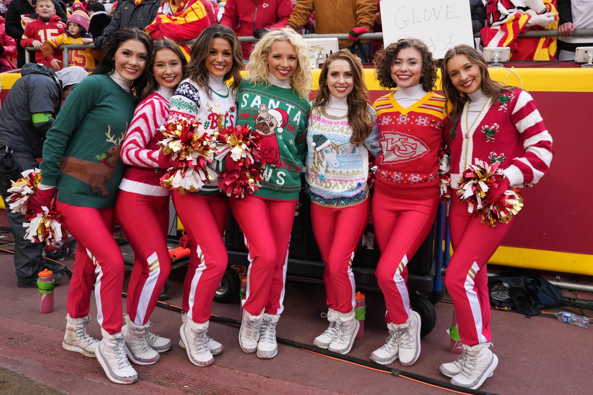 NFL Fans Have Same Problem With Today's Christmas Schedule - The Spun