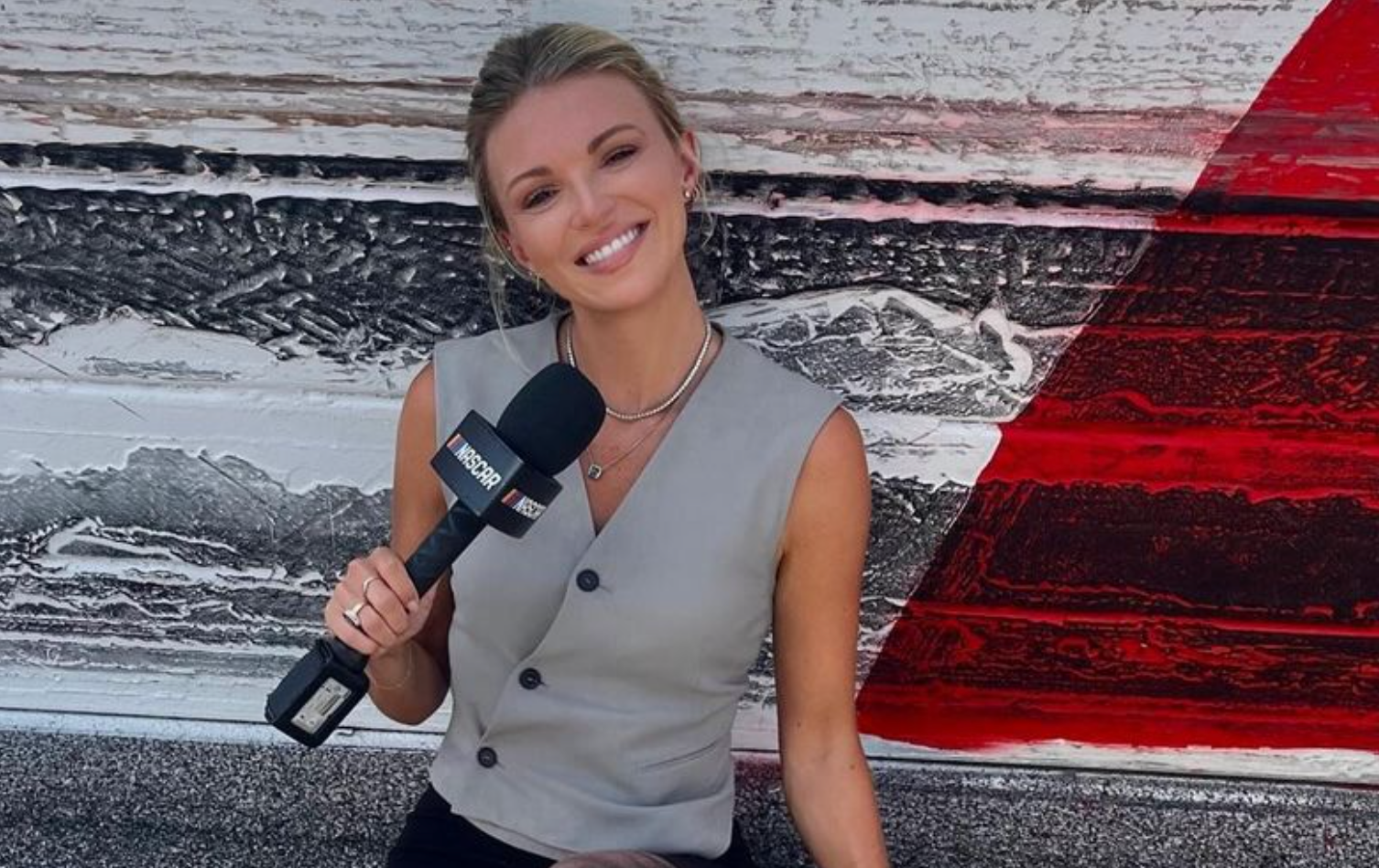 'Stunning' NASCAR Reporter Turning Heads Before Daytona 500 - The Spun