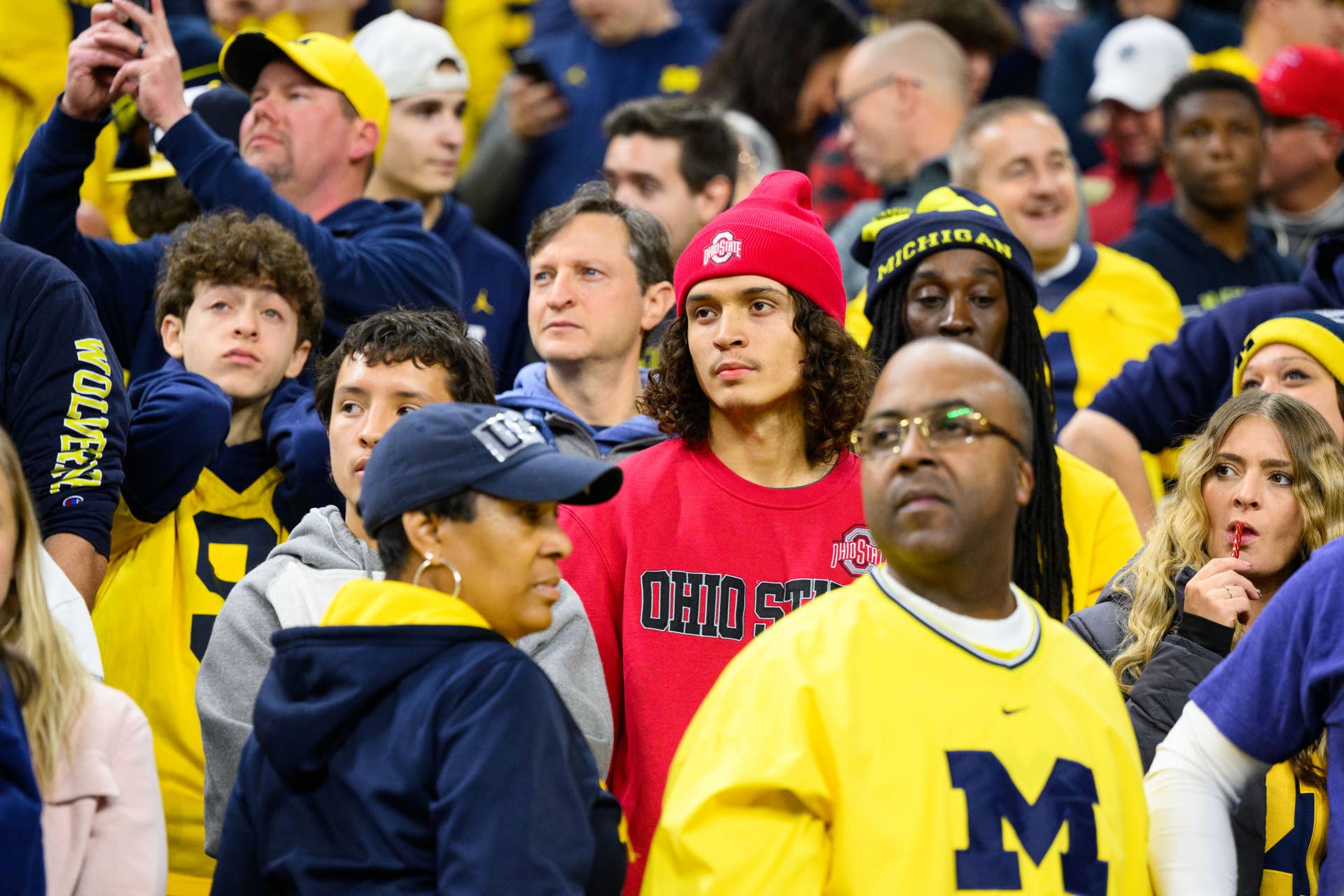 Michigan Fans Are Taking Clear Side In Ohio State vs. Notre Dame - The Spun