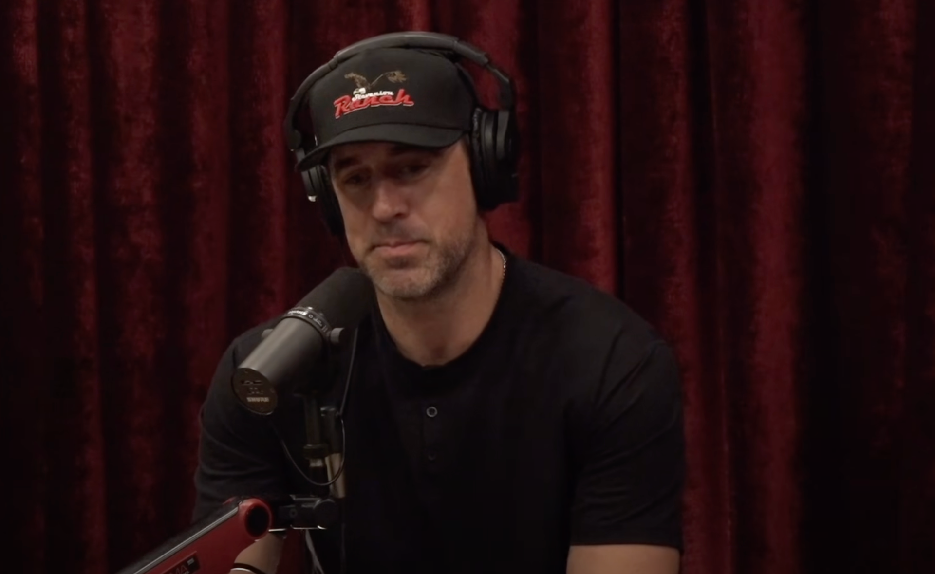 Aaron Rodgers Made Big Personal Announcement On Joe Rogan's Show - The Spun