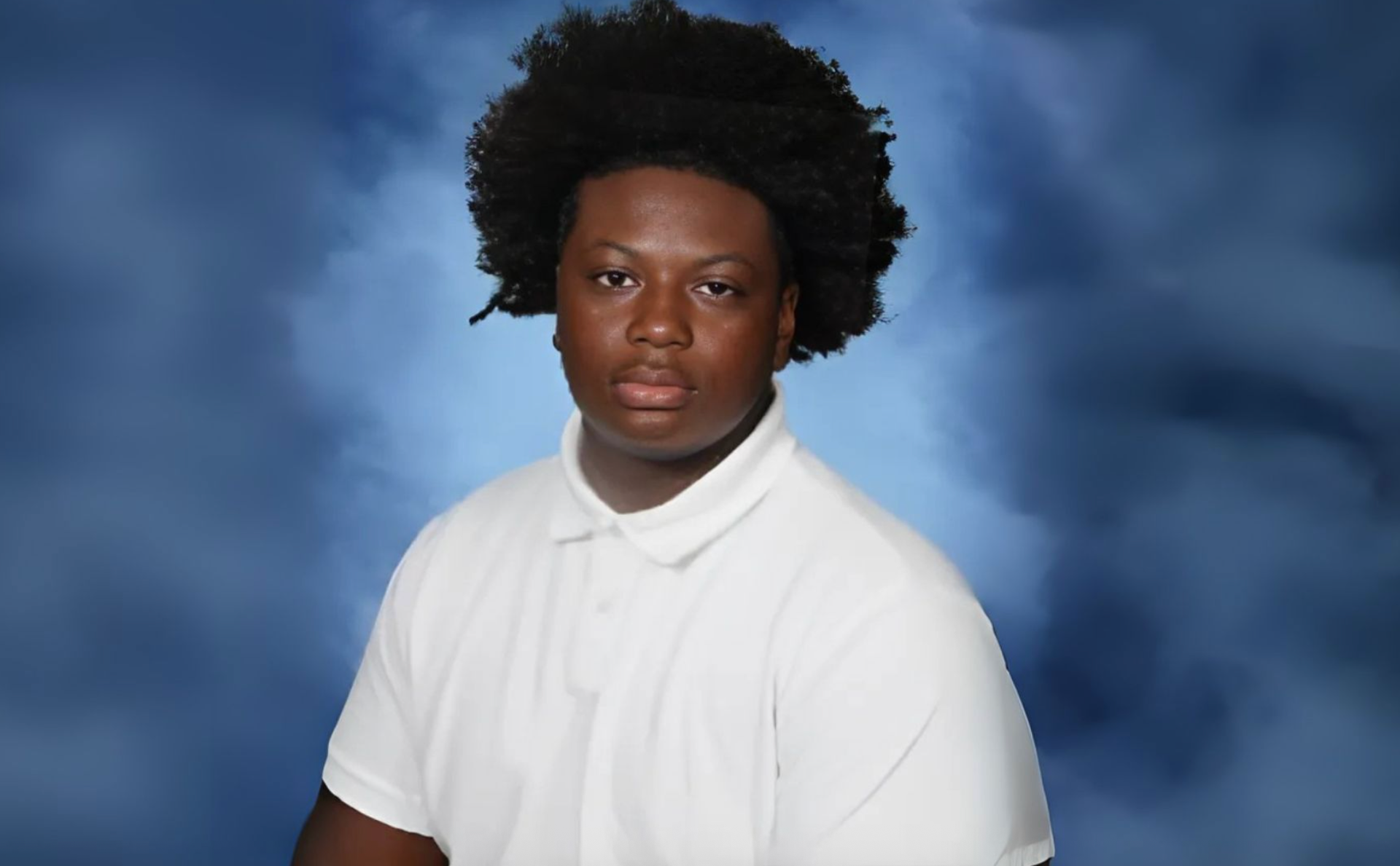 Prayers Pouring In After Football Player Dies Suddenly At 15 - The Spun