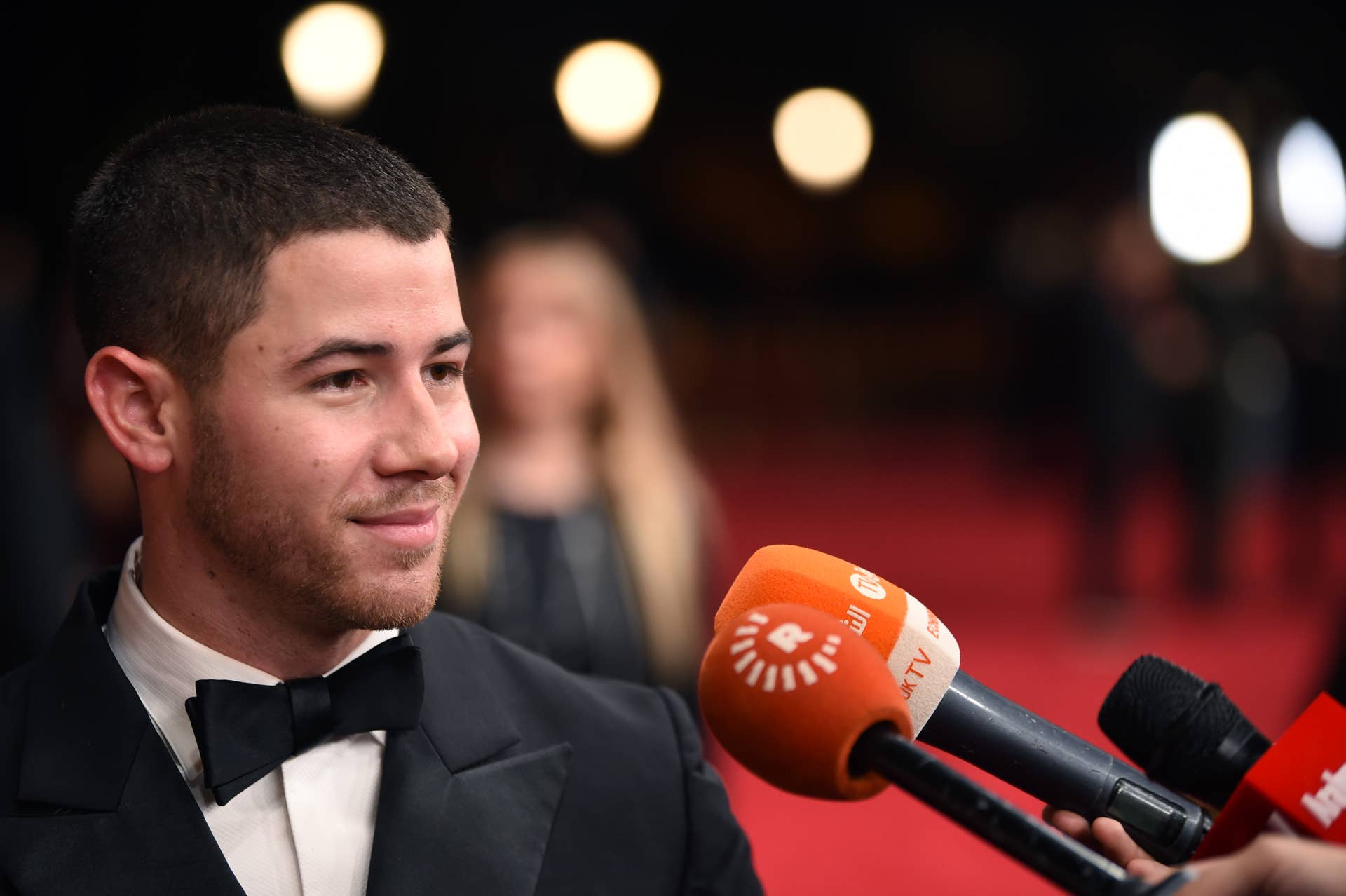 Red Rug Saudi Nick Jonas Appears To Leak Which Way He Leans Politically - The Spun