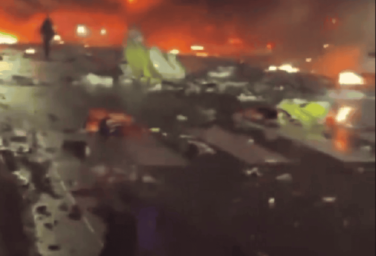Doorbell Camera Captures Horrifying Video Of Philadelphia Plane Crash ...