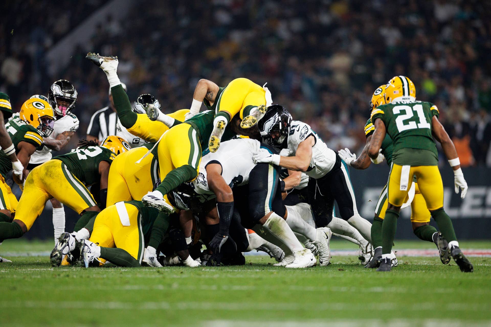 Eagles, Packers Agree To Wide Receiver Trade Before NFL Draft - The Spun