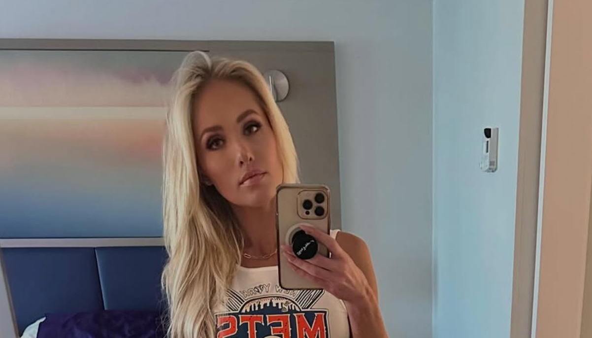 'Wow' - Tomi Lahren Turns Heads In Blue Swimsuit - The Spun