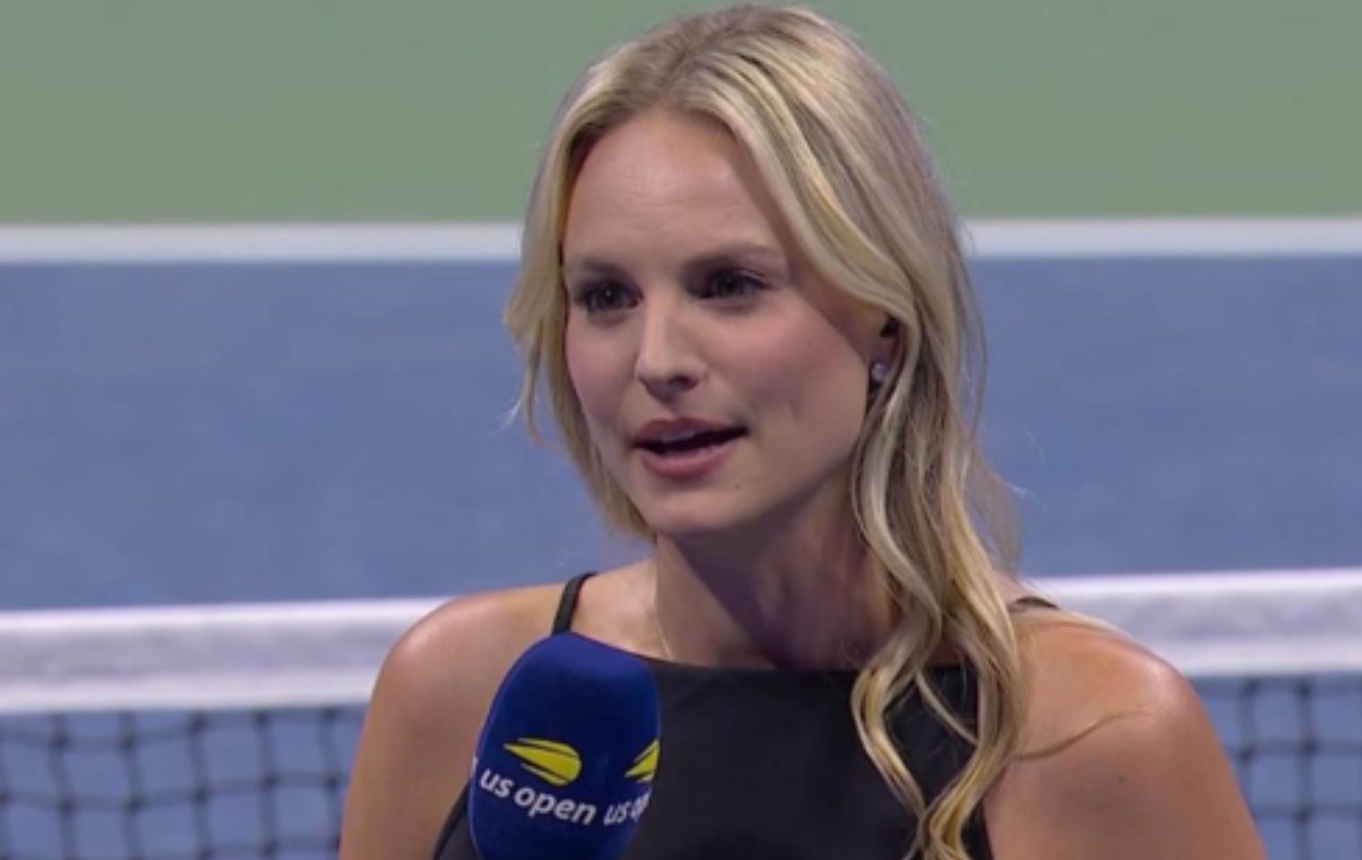 Elle Roper ESPN Sideline Reporter Grabs Attention With Outfit At U.S. Open - The Spun