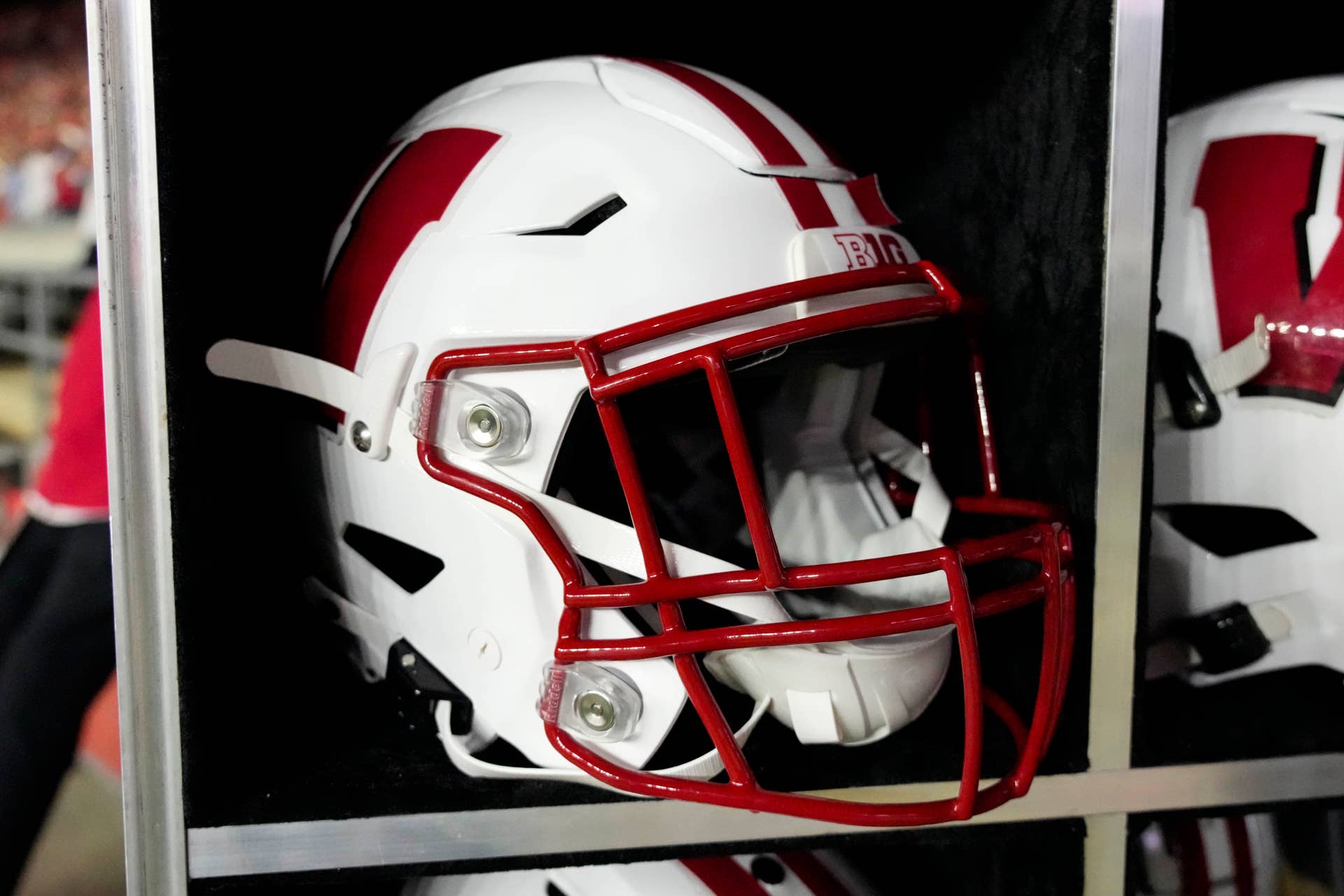 Former Wisconsin Football Player Has Sadly Died At 25 - The Spun