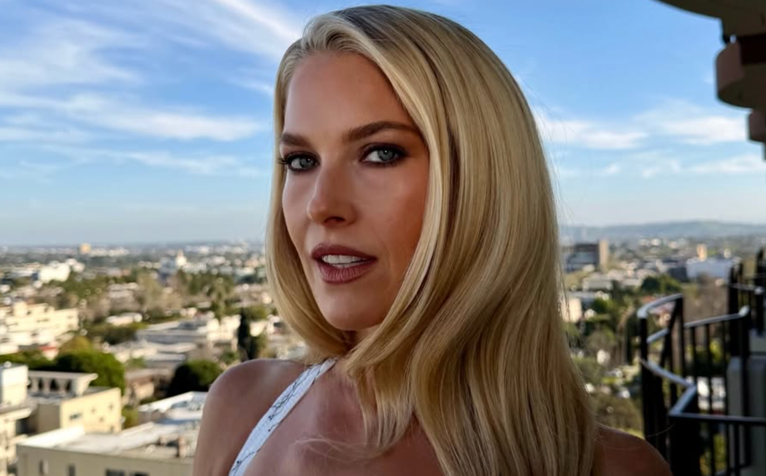 Ali Larter Sends Fans Into Frenzy With 'Tiny' Dress at 50 The Spun