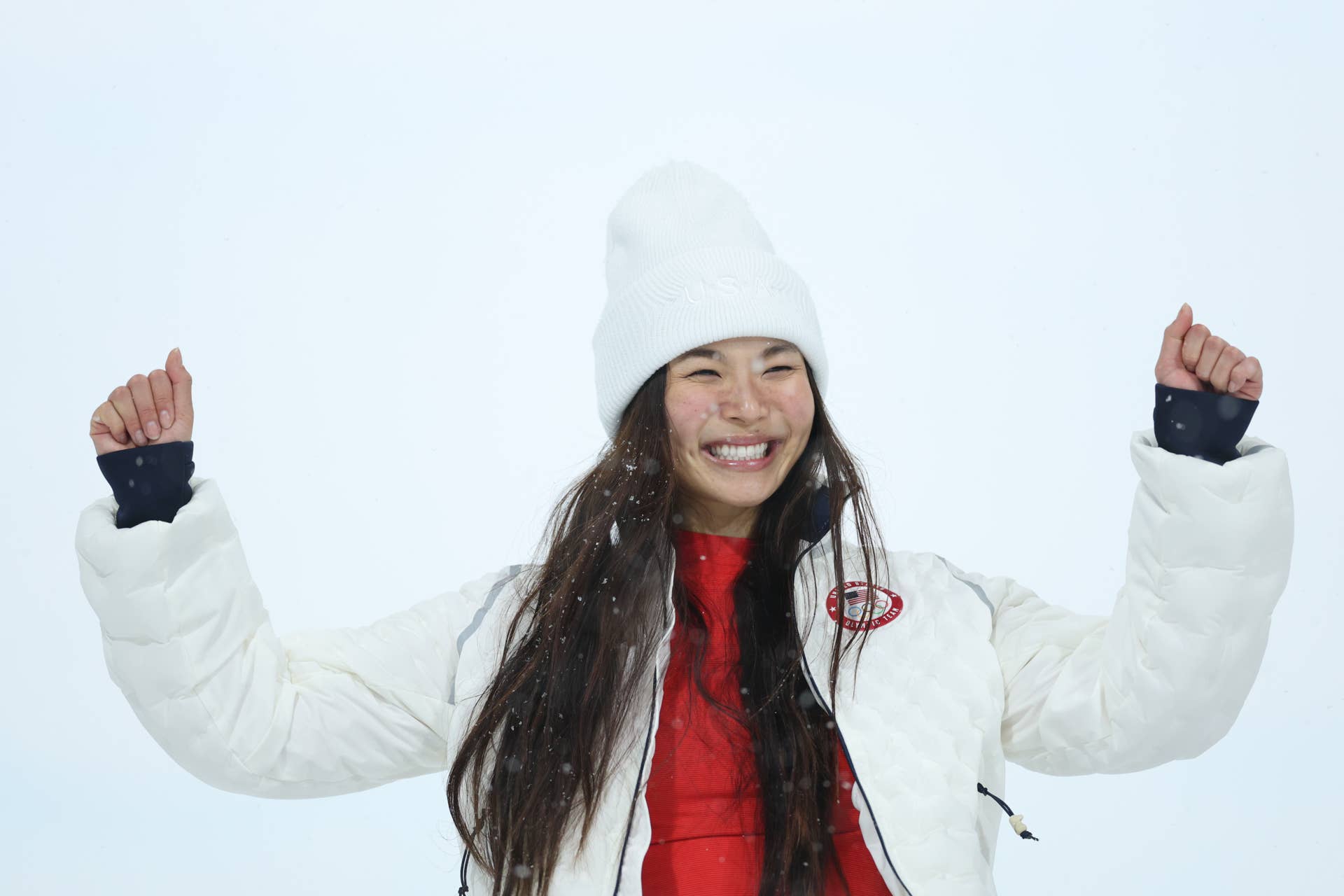 U.S. Olympian Chloe Kim Stuns In Breathtaking White Dress - The Spun