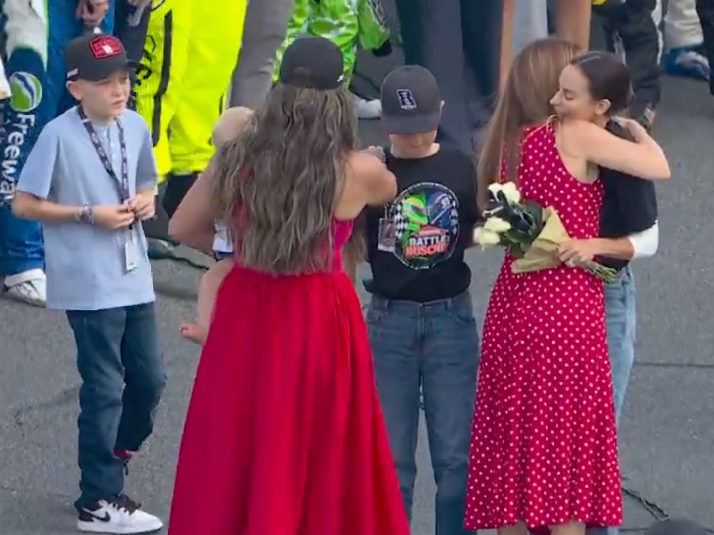 Kyle Larson's Son Consoled Kyle Busch's Son Before Sunday Night's Race - The Spun