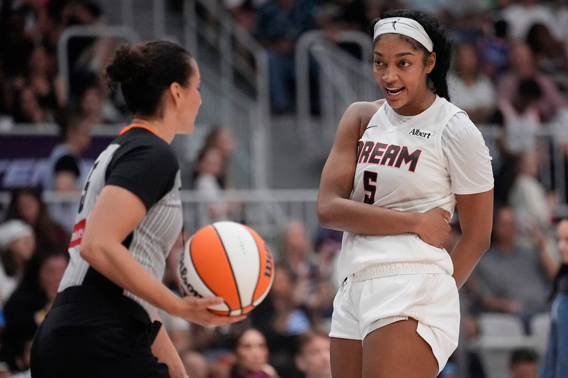 4 Point Line Wnba WNBA News, Player Buzz, Viral Moments & Off-Court Stories - The Spun