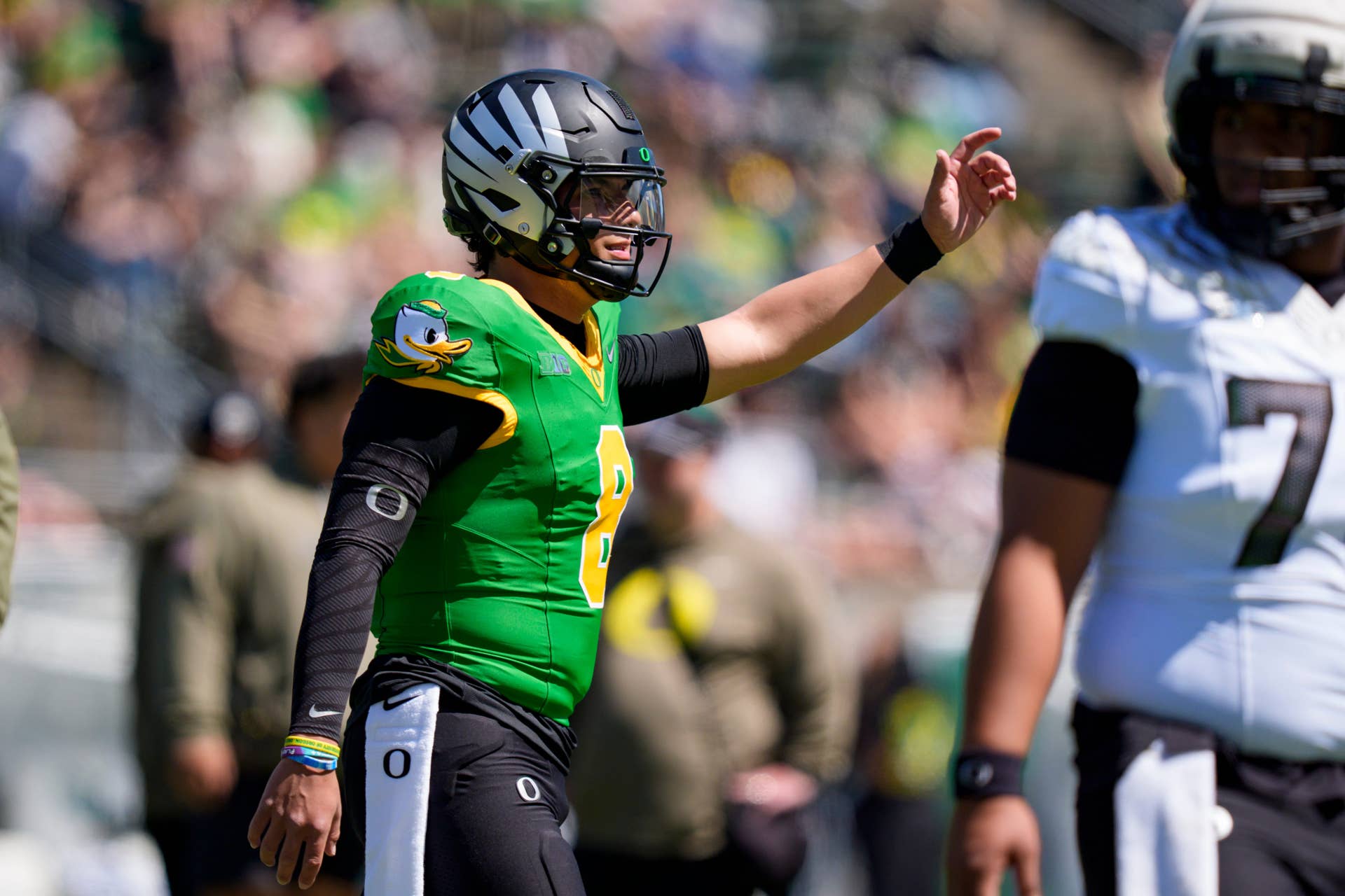 Fans Ripping Oregon QB Dylan Raiola After Terrible Game vs. UCLA Today ...
