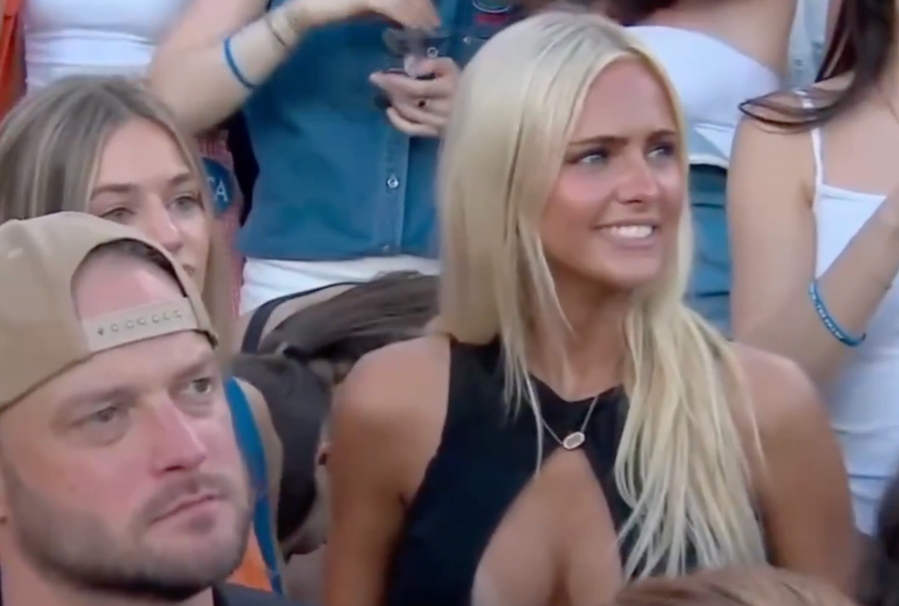 Intimancy Bench Fan Who Went Viral On ABC Announces Her Relationship Status - The Spun
