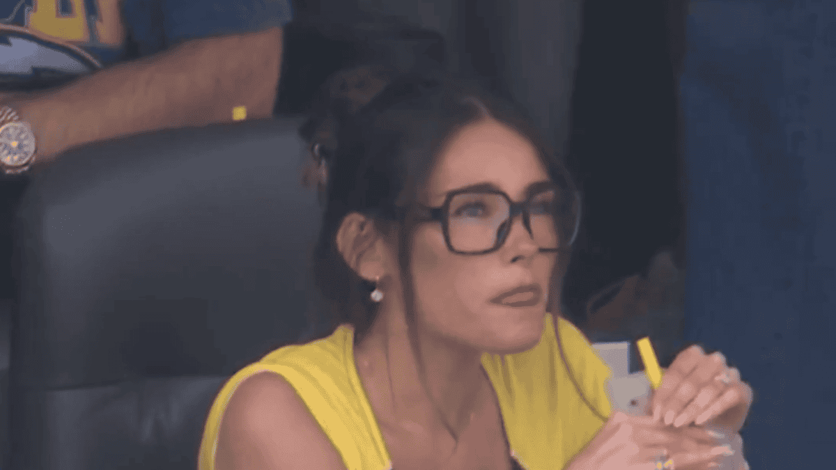 Madison Beer Caused Stir With Outfit At Chargers Game Sunday