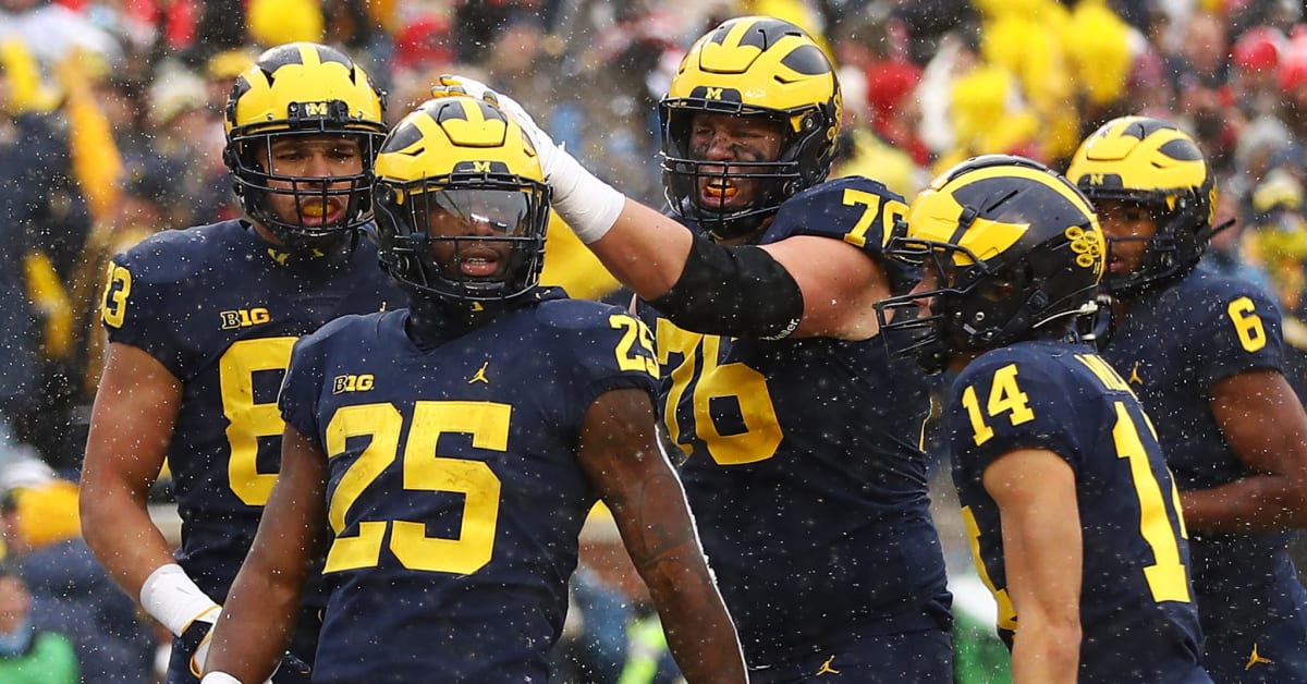 Sports Illustrated Names College Football's Best New Uniform Of 2023 - The  Spun: What's Trending In The Sports World Today