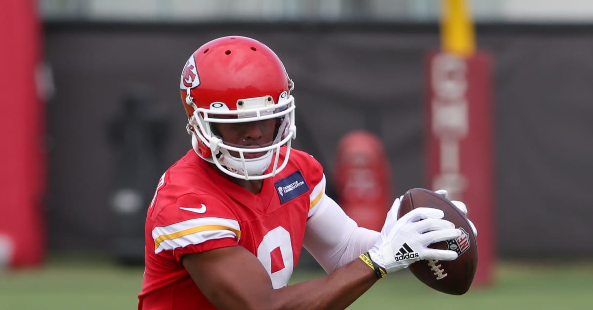 JuJu Smith-Schuster Signs With Chiefs: Fans React - The Spun