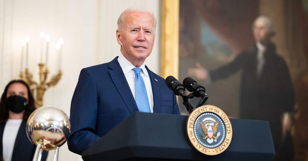 Biden welcomes World Series champion Atlanta Braves to the White