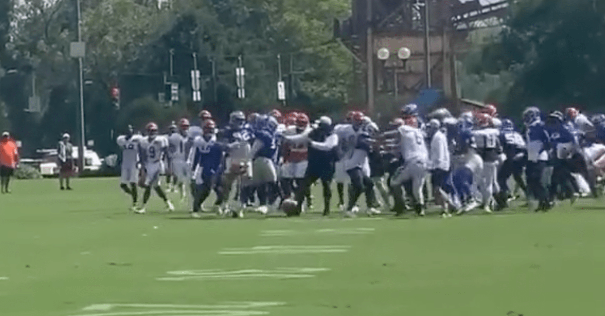 Aaron Donald swings helmet in brawl that ends Rams-Bengals joint practice –  Orange County Register