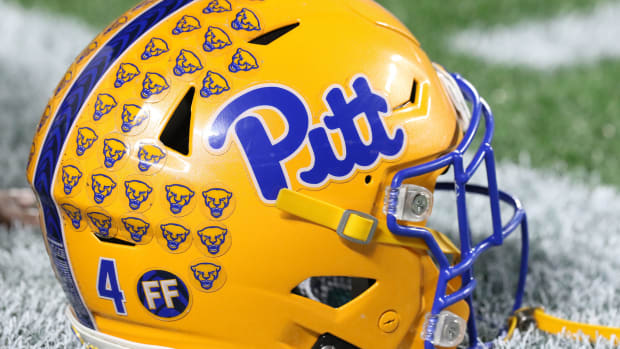 Pittsburgh Panthers helmet - Pitt v Wake Forest