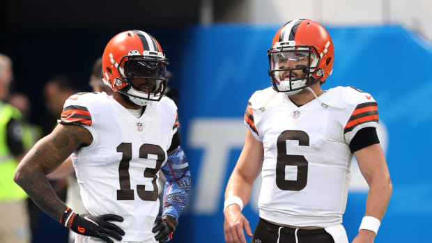 Odell Beckham Jr. and Baker Mayfield talk before a game.