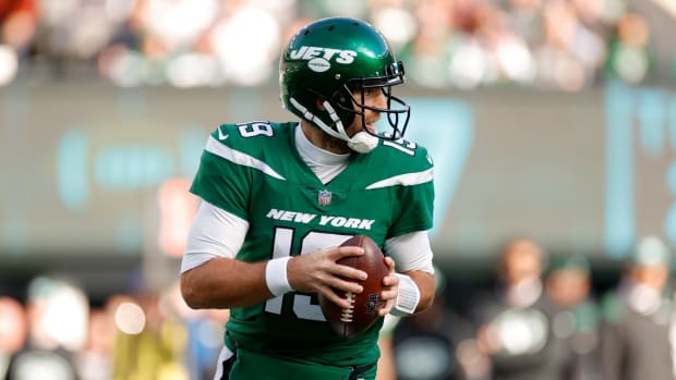 Commanders QB Has Honest Comment About QB Battle With Carson Wentz - The  Spun: What's Trending In The Sports World Today