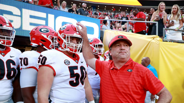 Kirby Smart and the Georgia Bulldogs get ready to take the field.