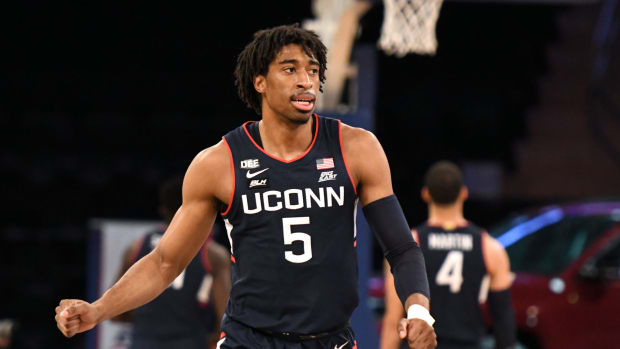 Isaiah Whaley on the court for UConn.