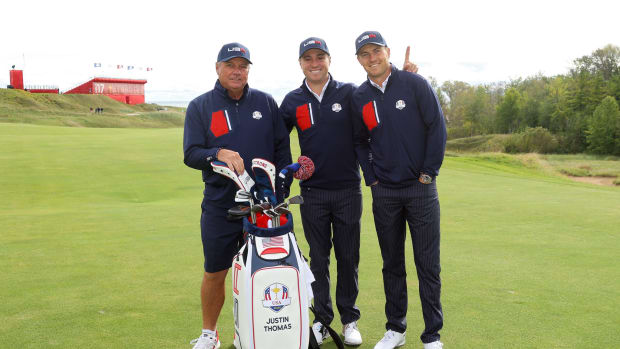 Justin Thomas and Jordan Spieth pose for a photo at the Ryder Cup.