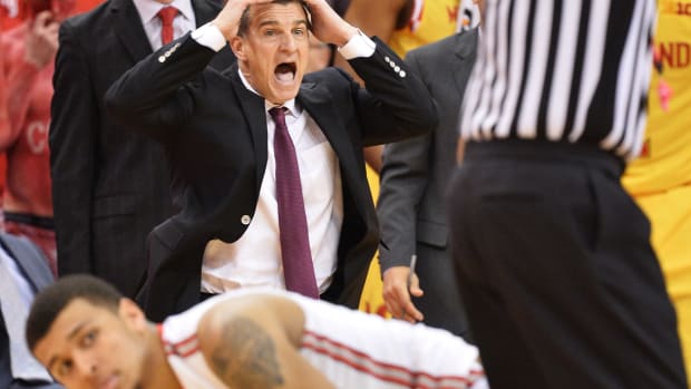 Maryland basketball coach Mark Turgeon screaming.