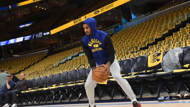 MEMPHIS, TN - MAY 3: Gary Payton II #0 of the Golden State Warriors warms up before the game against the Memphis Grizzlies during Game 2 of the 2022 NBA Playoffs Western Conference Semifinals on May 3, 2022 at FedExForum in Memphis, Tennessee.  (Photo by Noah Graham/NBAE via Getty Images)