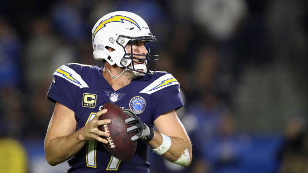 Los Angeles Chargers QB Philip Rivers dropping back for a pass.