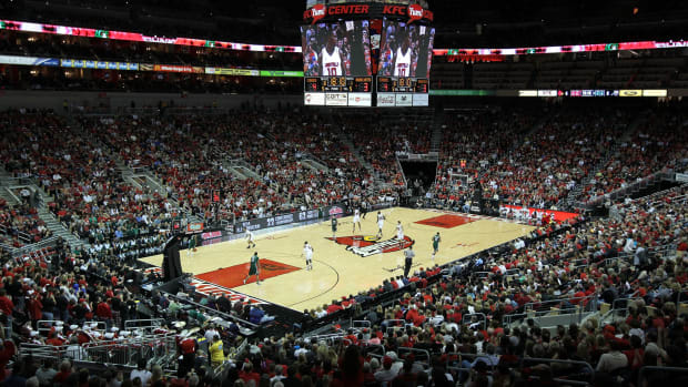 Louisville's basketball court during a game.