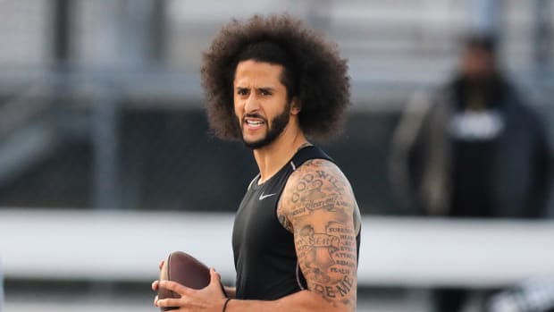 Colin Kaepernick works out for NFL scouts.