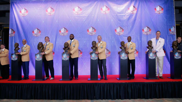 Marvin Harrison and other 2016 NFL Hall of Fame inductees.