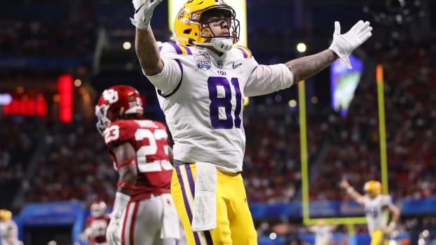 Thaddeus Moss of the LSU Tigers celebrates a touchdown.