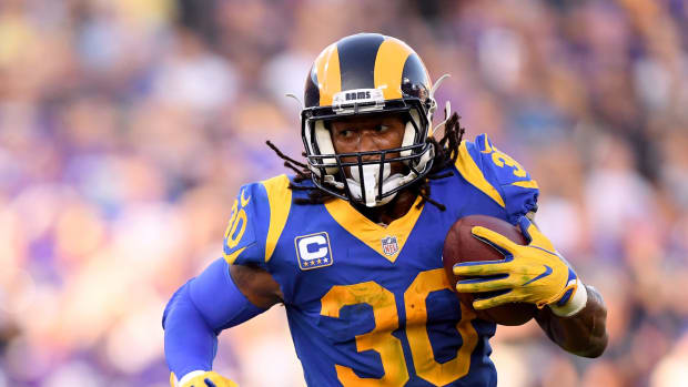 Todd Gurley runs the ball for the Rams.