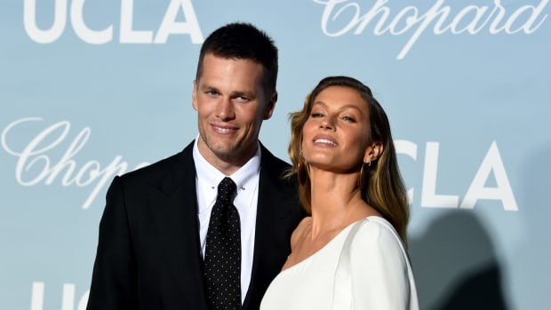 Tom Brady and Gisele on the red carpet.