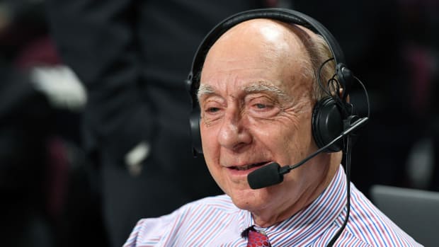 Dick Vitale calling a game for ESPN.