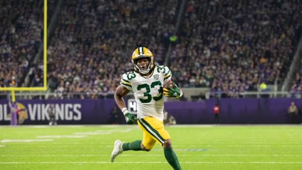 Packers Insider Has Telling Update On RB Aaron Jones - The Spun