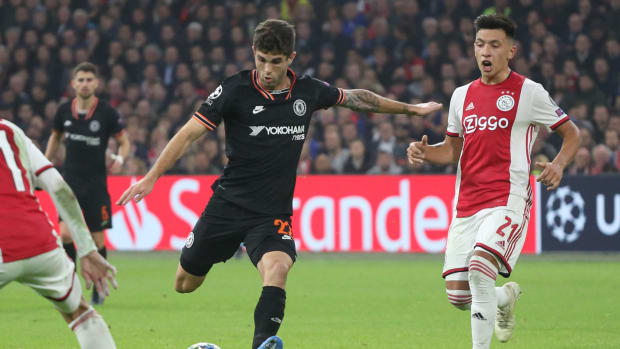 Christian Pulisic plays against Ajax.