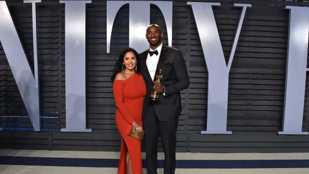 Kobe Bryant and his wife at the Vanity Fair Oscar party.