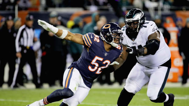 Chicago Bears star Khalil Mack rushing past Jason Peters.