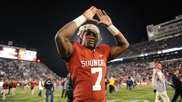 DeMarco Murray celebrates after an Oklahoma win.