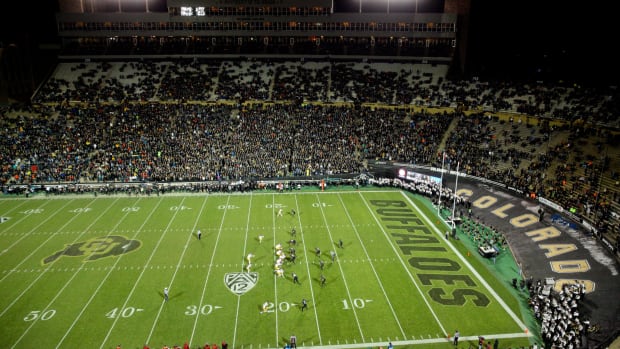 A general view of a game being played between Colorado and USC.